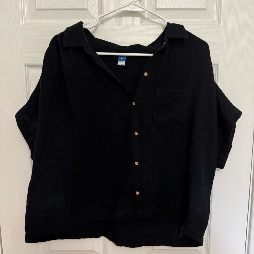 Black shirt
